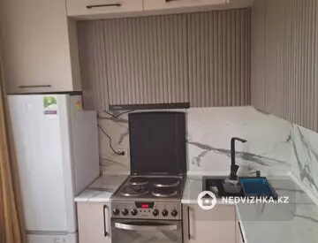 1-комнатная квартира, этаж 1 из 5, 32 м², На длительный срок