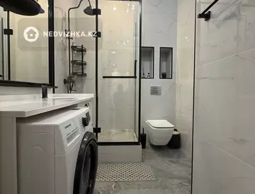 2-комнатная квартира, этаж 11 из 16, 65 м², Посуточно