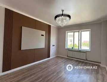 2-комнатная квартира, этаж 2 из 5, 54 м²