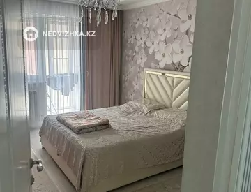 3-комнатная квартира, этаж 5 из 10, 93 м²