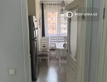 3-комнатная квартира, этаж 5 из 10, 93 м²