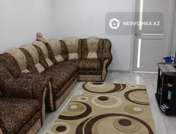 2-комнатная квартира, этаж 3 из 5, 47 м²