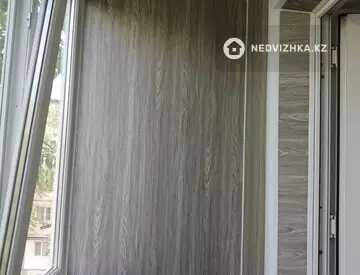 2-комнатная квартира, этаж 3 из 5, 47 м²