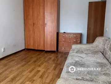 2-комнатная квартира, этаж 4 из 10, 59 м²
