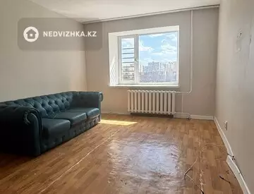 2-комнатная квартира, этаж 4 из 10, 59 м²