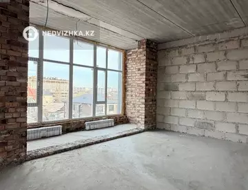 4-комнатная квартира, этаж 5 из 7, 168 м²