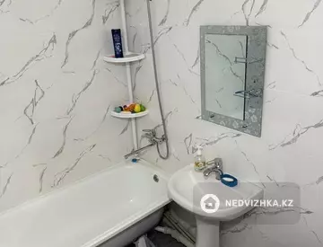 1-комнатная квартира, этаж 4 из 9, 61 м²