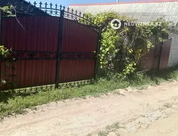 2-комнатная дача, 8 соток, 100 м²