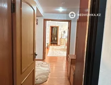 4-комнатная квартира, этаж 1 из 3, 117 м²