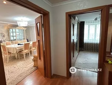 4-комнатная квартира, этаж 1 из 3, 117 м²