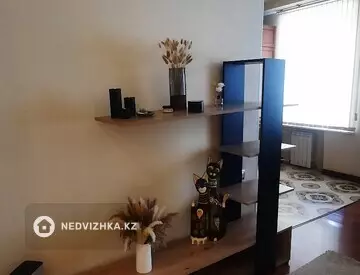 3-комнатная квартира, этаж 2 из 4, 71 м²