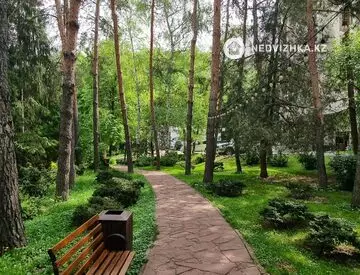 4-комнатная квартира, этаж 2 из 6, 200 м², На длительный срок