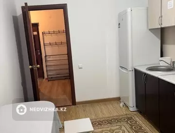 1-комнатная квартира, этаж 4 из 9, 42 м², На длительный срок