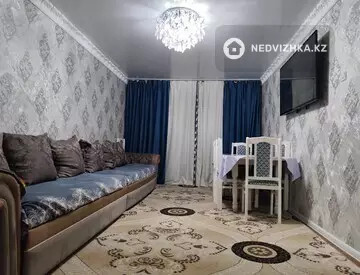 3-комнатная квартира, этаж 4 из 5, 63 м²