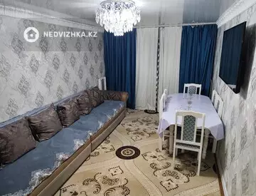 3-комнатная квартира, этаж 4 из 5, 63 м²
