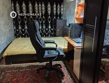3-комнатная квартира, этаж 4 из 5, 63 м²