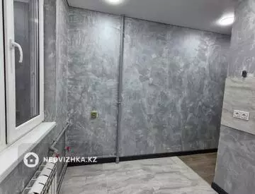 2-комнатная квартира, этаж 3 из 4, 45 м²