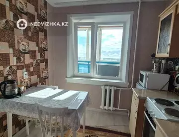 2-комнатная квартира, этаж 9 из 10, 55 м²