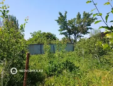 1-комнатный дом, 11 соток, 240 м²