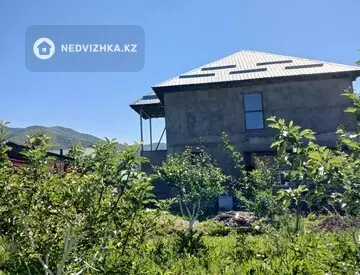1-комнатный дом, 11 соток, 240 м²