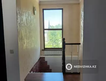 1-комнатный дом, 11 соток, 240 м²