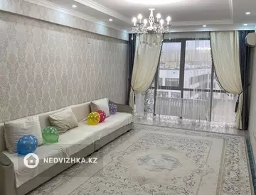 3-комнатная квартира, этаж 4 из 4, 90 м²