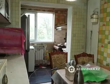 3-комнатная квартира, этаж 2 из 5, 69 м²