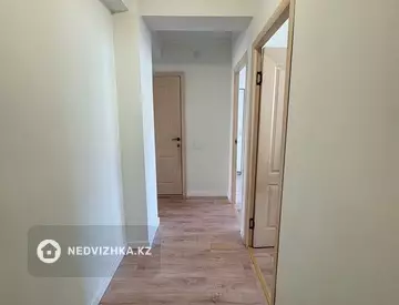 2-комнатная квартира, этаж 3 из 5, 54 м²