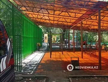 2-комнатная квартира, этаж 3 из 4, 43 м²