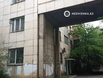 3-комнатная квартира, этаж 4 из 5, 86 м²