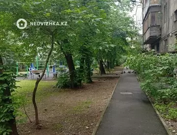 3-комнатная квартира, этаж 4 из 5, 86 м²