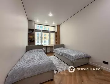 4-комнатная квартира, этаж 5 из 9, 114 м²
