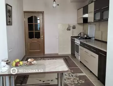 3-комнатная квартира, этаж 4 из 5, 76 м²