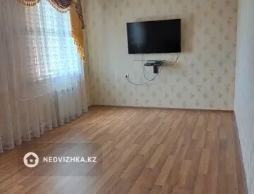 3-комнатная квартира, этаж 4 из 5, 76 м²