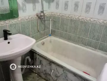 1-комнатная квартира, этаж 10 из 10, 39 м²