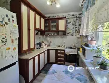 2-комнатная квартира, этаж 3 из 6, 41 м²