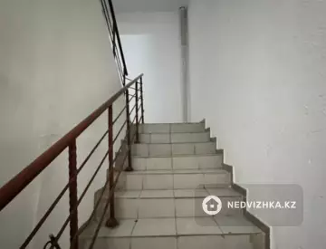 3-комнатная квартира, этаж 10 из 13, 93 м²
