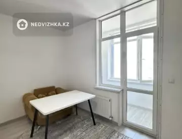 3-комнатная квартира, этаж 9 из 16, 80 м²