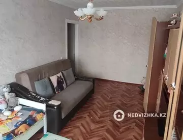 2-комнатная квартира, этаж 3 из 5, 44 м²