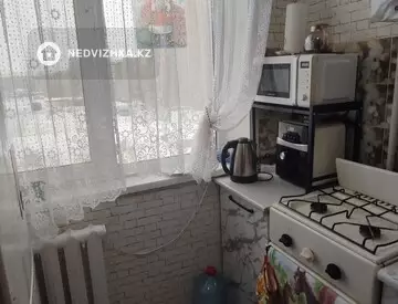2-комнатная квартира, этаж 3 из 5, 44 м²