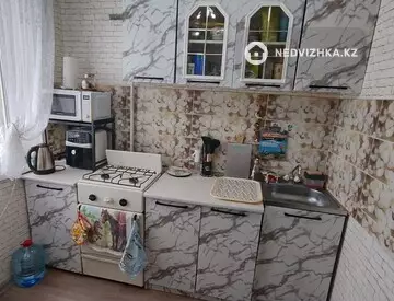 2-комнатная квартира, этаж 3 из 5, 44 м²