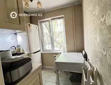 3-комнатная квартира, этаж 1 из 5, 62 м²