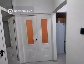 4-комнатная квартира, этаж 1 из 5, 72 м²