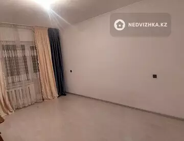 4-комнатная квартира, этаж 1 из 5, 72 м²