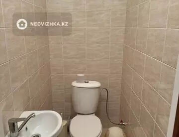 3-комнатная квартира, этаж 2 из 5, 75 м², На длительный срок