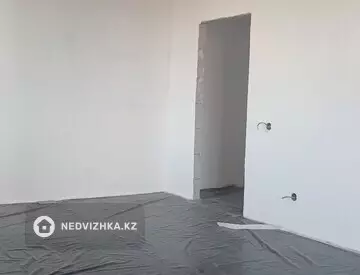 2-комнатная квартира, этаж 8 из 12, 70 м²