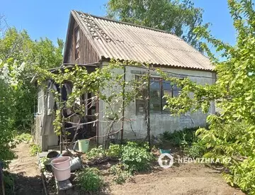 2-комнатный дом, 8.1 соток, 27 м²