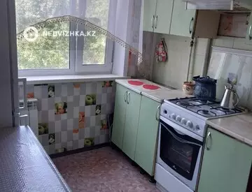 2-комнатная квартира, этаж 4 из 5, 48 м², На длительный срок