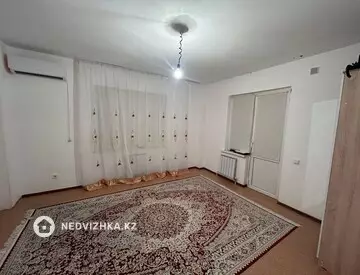 2-комнатная квартира, этаж 1 из 12, 76 м²