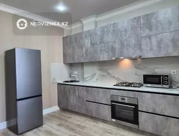 2-комнатная квартира, этаж 4 из 9, 70 м²